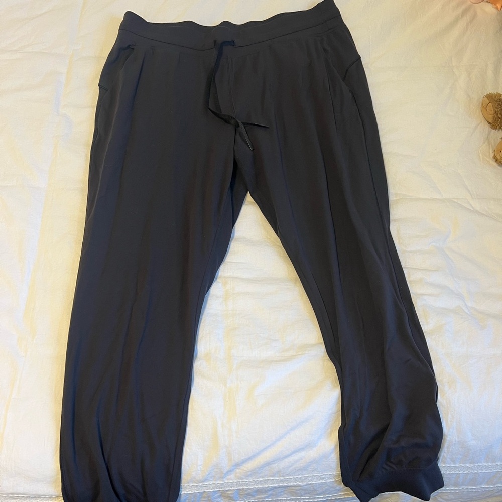 Women’s Lululemon black joggers